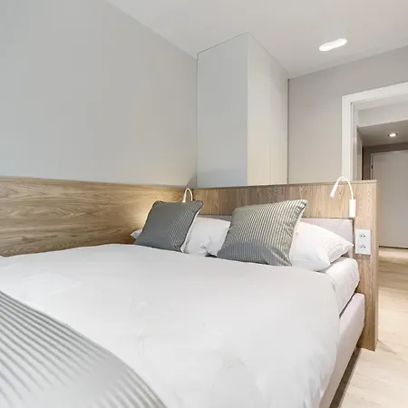 Apartment Park -