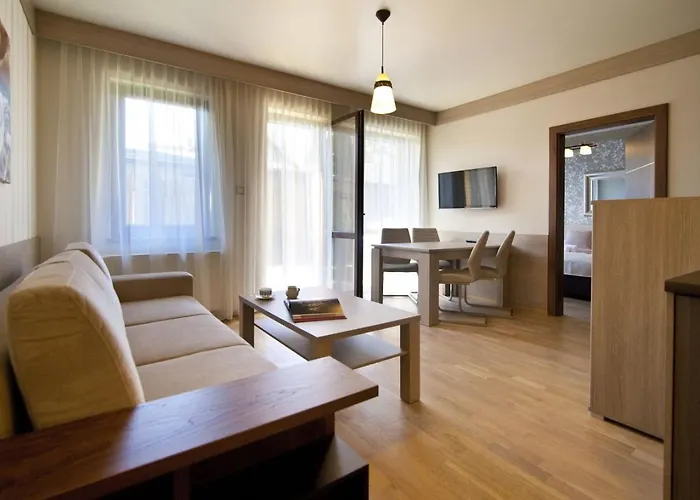 Appartement Park - *